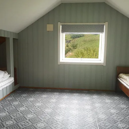 Feriehus Ved Fjorden I Idylliske Utvik I Stryn * Solberg (Sogn og Fjordane)