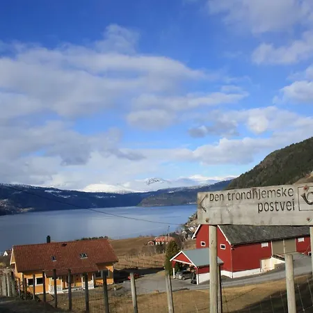 别墅 Feriehus Ved Fjorden I Idylliske Utvik I Stryn *